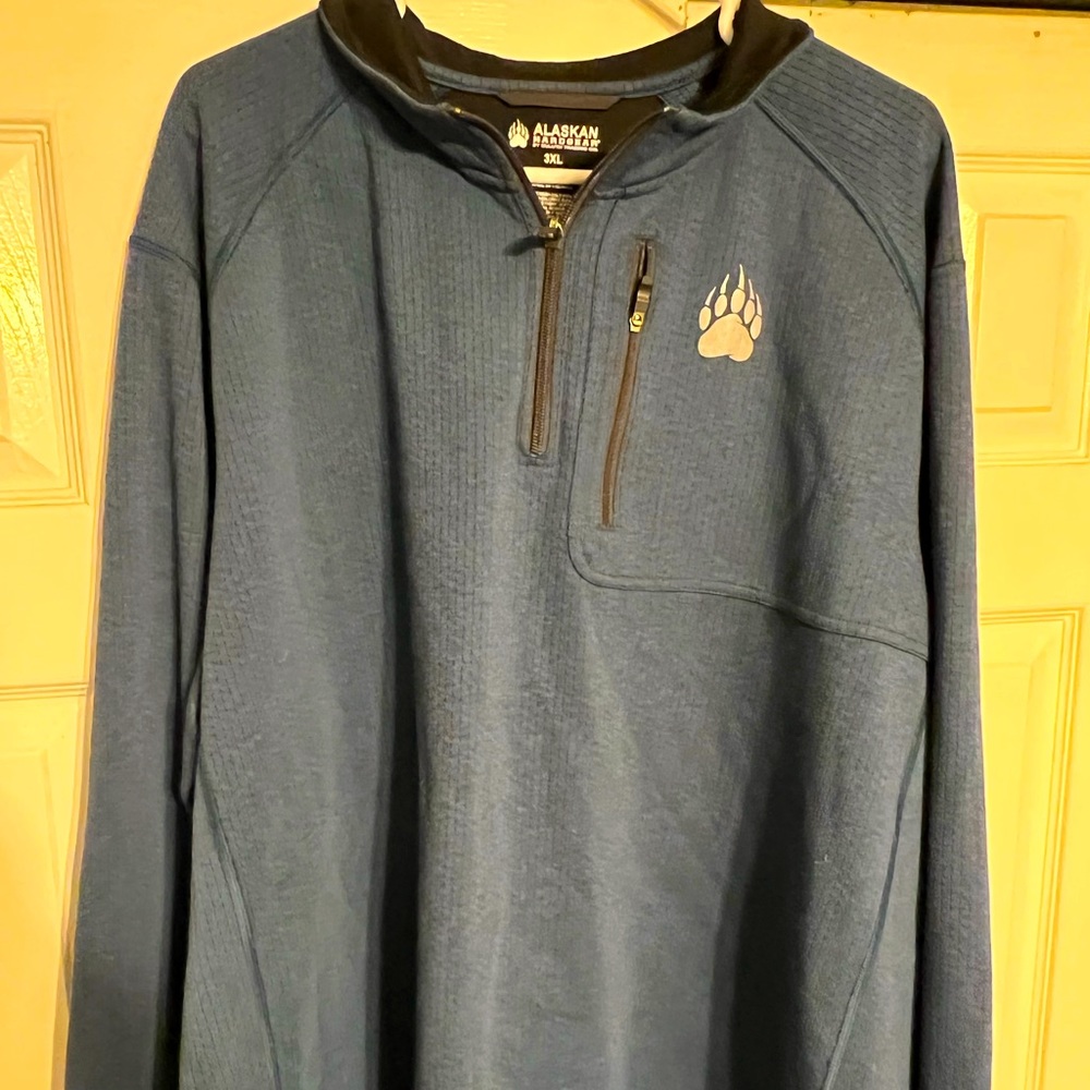 Men’s long sleeve with 1/4 zip
